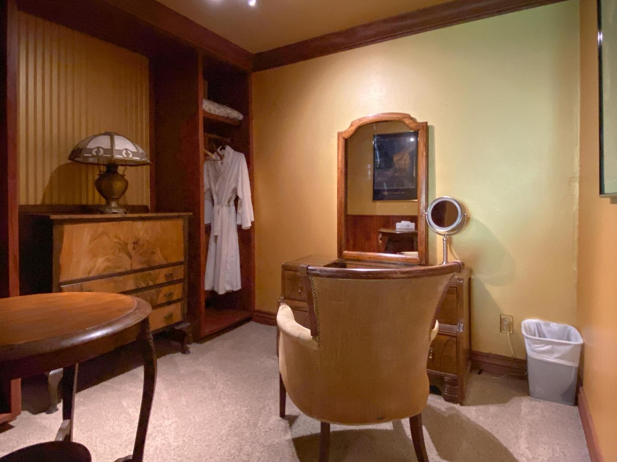 Country Sunshine Bed And Breakfast Hermosa Room photo